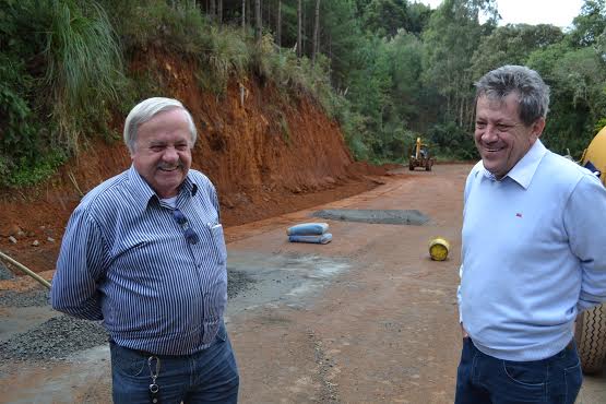 Você está visualizando atualmente Obra do acesso ao Cerrito está quase pronta