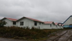 Leia mais sobre o artigo Governo de SC entrega casas modulares da Defesa Civil a famílias de Lages e Bom Retiro, na Serra