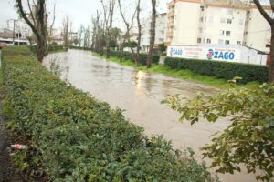 Leia mais sobre o artigo Elevado volume de chuva deixa região da Amures em alerta