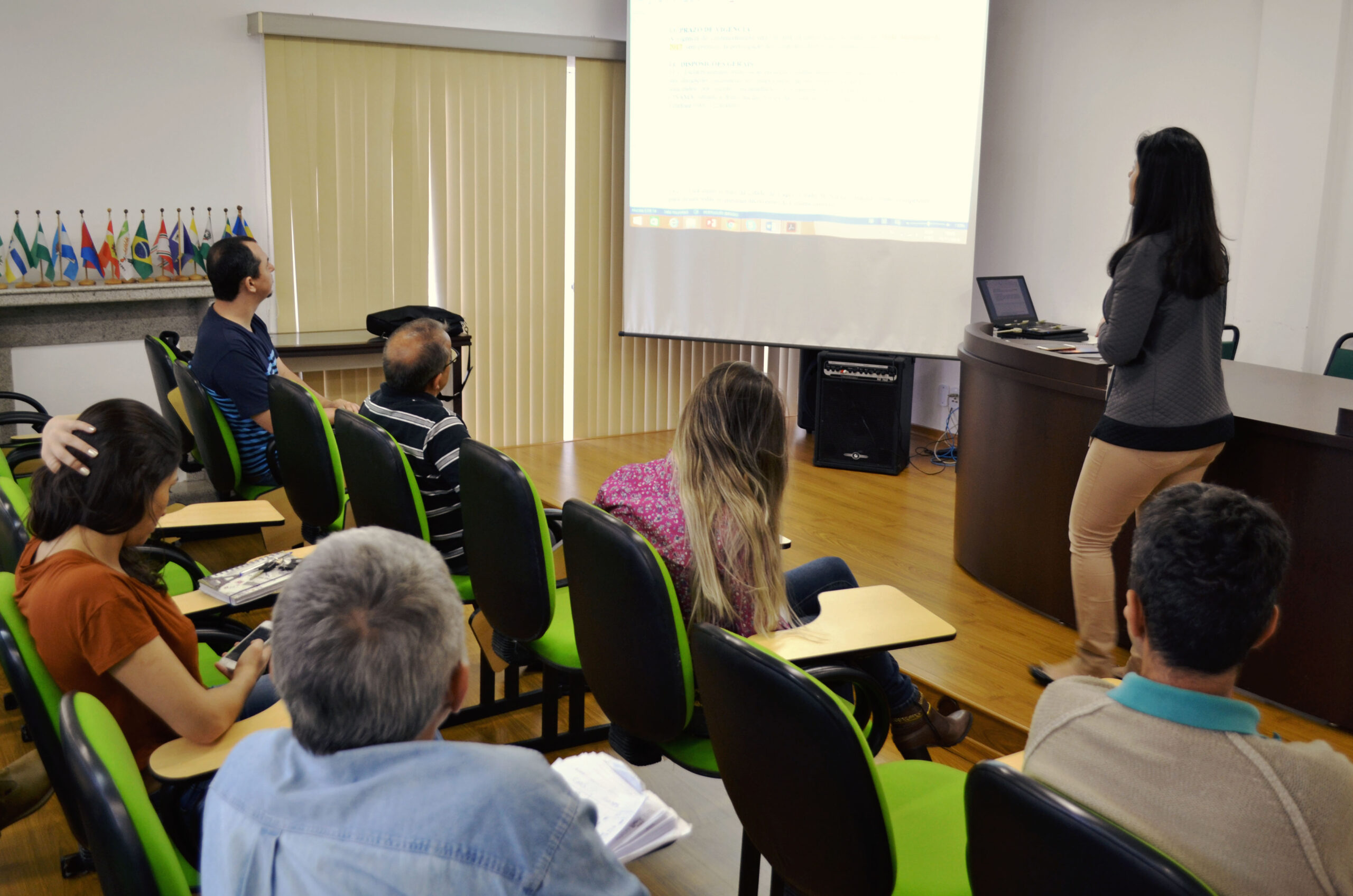 Você está visualizando atualmente Cisama elabora edital para o programa de controle populacional de cães e gatos nos municípios da Amures