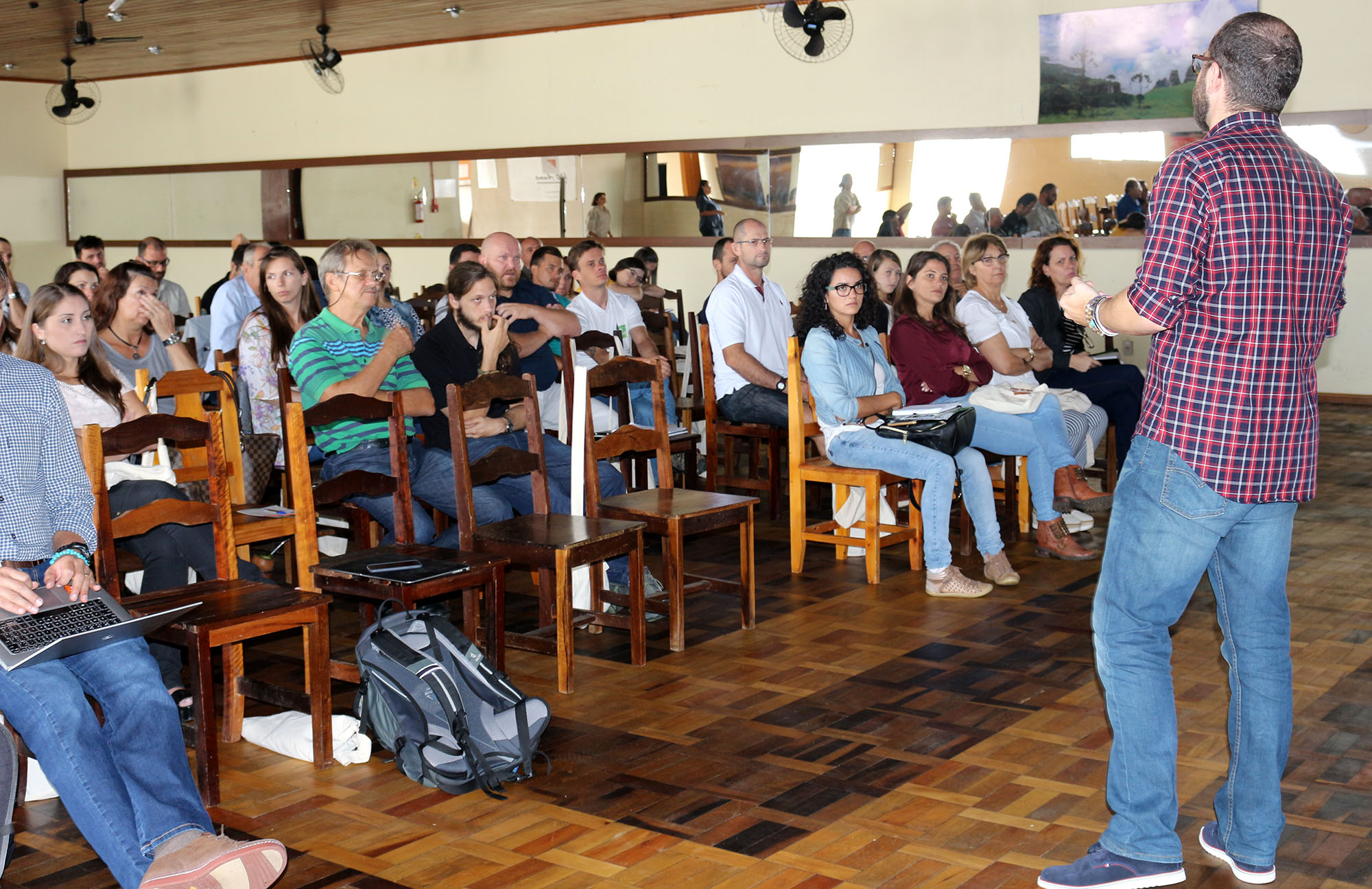 Leia mais sobre o artigo Seminário de Turismo mobilizou a região da Bom Jardim da Serra