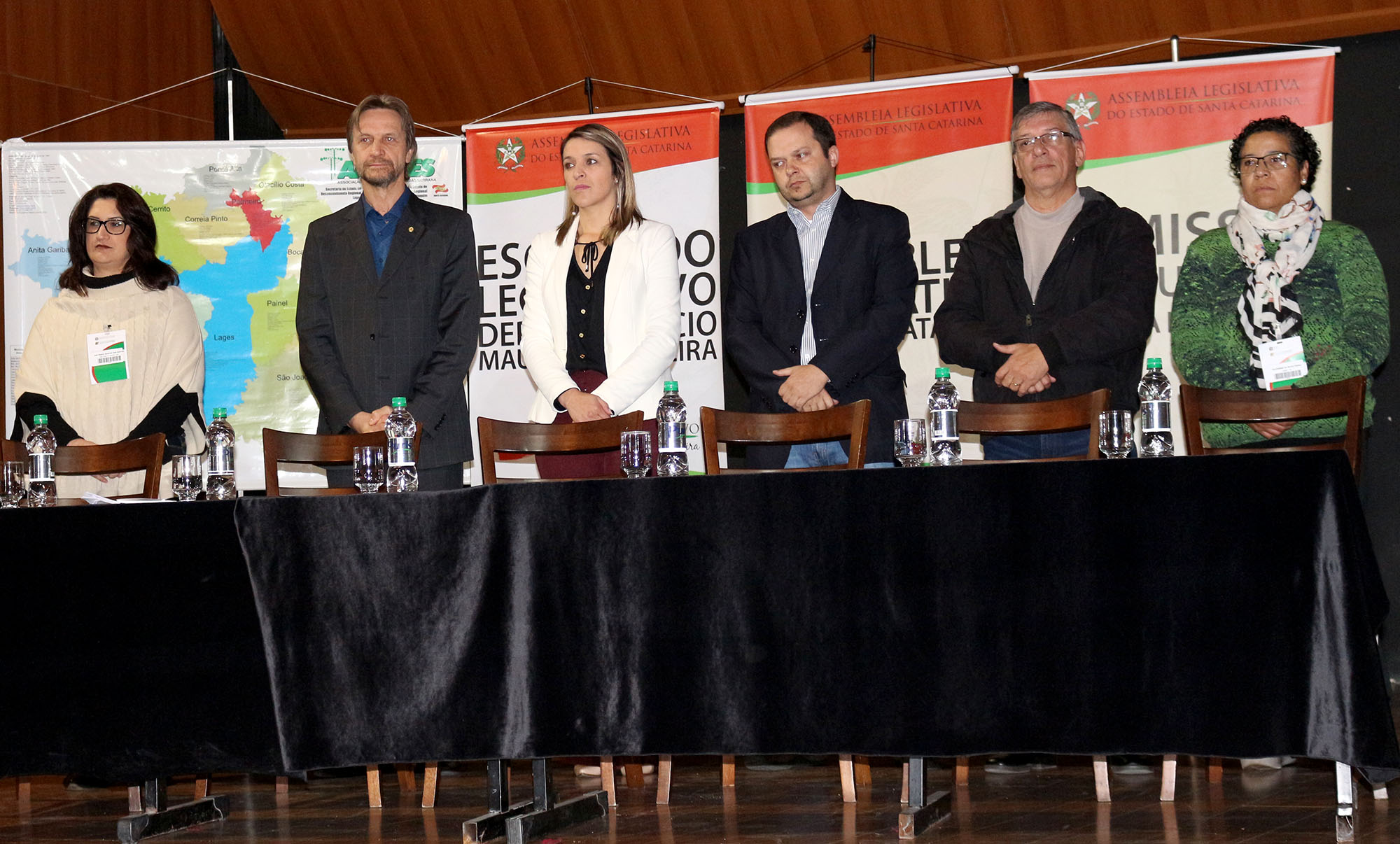 Você está visualizando atualmente Seminário mobiliza educadores de toda Serra Catarinense