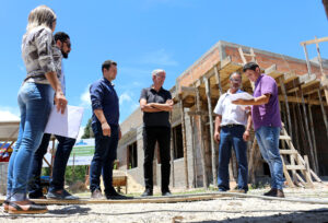 Leia mais sobre o artigo Murilo Flores visita Rio Rufino para destravar construção da nova UBS