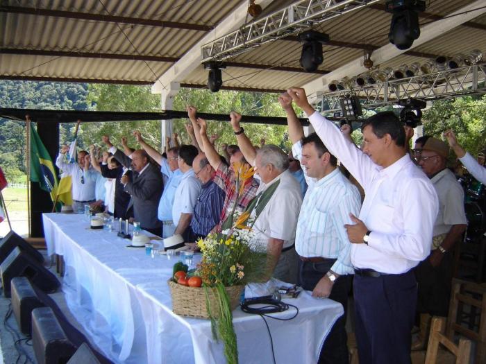 Leia mais sobre o artigo AMURES participa da Festa Nacional das Hortaliças em Urubici