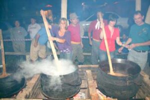 Leia mais sobre o artigo Carreteiro e churrasco de ovelha no rodeio de Santa Isabel