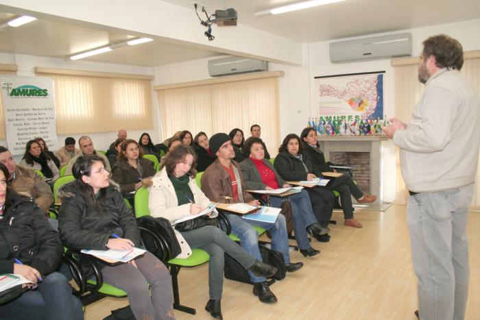 Você está visualizando atualmente Inicia capacitação de professores do Nascentes do Futuro