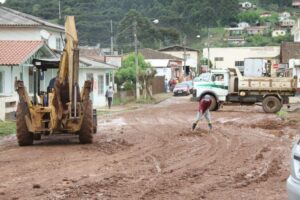 Leia mais sobre o artigo Enxurrada castiga o Cerrito pela quinta vez este ano