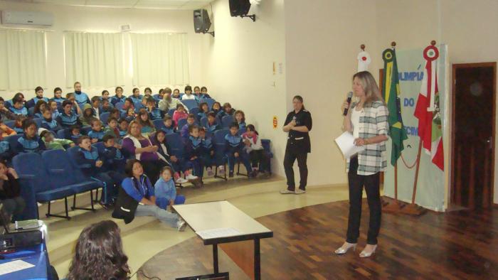 Você está visualizando atualmente Olimpíadas do conhecimento: Estímulo ao aprendizado e a interação entre os alunos