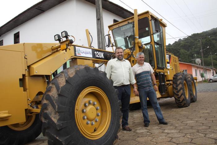 Você está visualizando atualmente Urupema compra patrola de R$ 618 mil