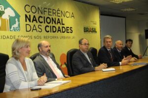 Leia mais sobre o artigo Prefeitos confirmam R$ 1.8 milhão para compra de calcário