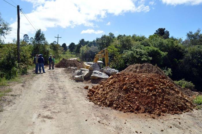 Leia mais sobre o artigo Prefeitura conclui obra de acesso à localidade do Mirante