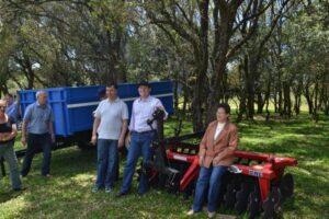 Leia mais sobre o artigo Governo do Estado entrega equipamentos para produtores de São José do Cerrito