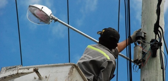 Você está visualizando atualmente Municípios terão até dezembro de 2014 para assumirem ativos da iluminação