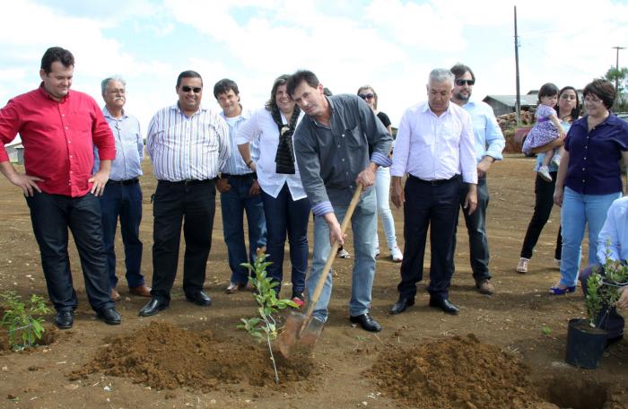 Você está visualizando atualmente Lançada pedra fundamental da sede da Agência dos Lagos