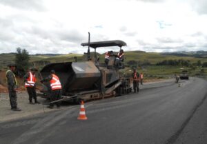 Leia mais sobre o artigo Governador assina convênio para segunda etapa da rodovia Caminhos da Neve