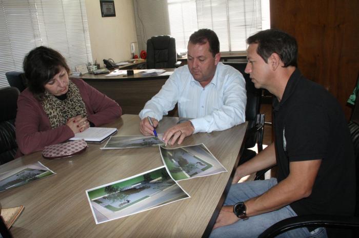 Leia mais sobre o artigo Vânio Forster recebe equipe da Amures