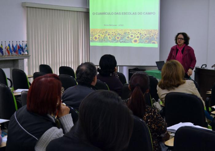 Você está visualizando atualmente Educação do Campo em destaque na Amures