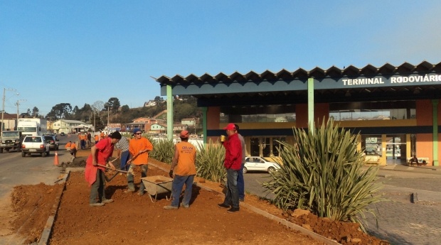 Você está visualizando atualmente Inicia tratamento urbano da SC-114 em São Joaquim