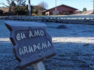 Leia mais sobre o artigo Quinta amanhece com temperaturas próximas de 6ºC na Serra. Chances de geada nesta sexta