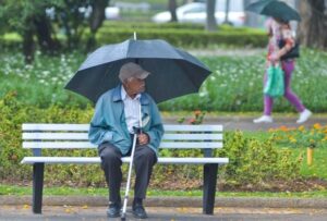 Leia mais sobre o artigo Semana começa com céu encoberto e pancadas de chuva