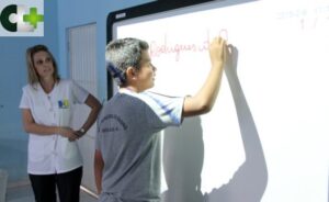 Leia mais sobre o artigo Escolas municipais de Capão Alto entram na era digital