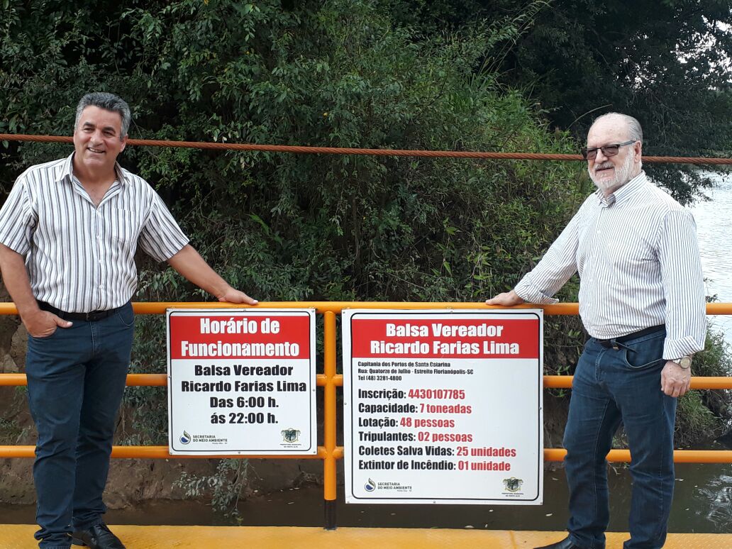 Você está visualizando atualmente Balsa que liga municípios de Ponte Alta com Correia Pinto, sobre o Rio Canoas, é completamente reformada e volta a funcionar