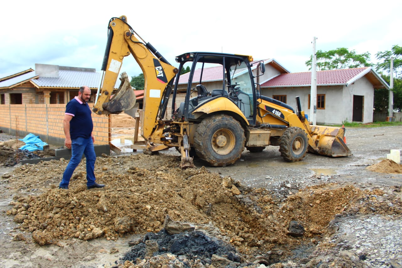 Você está visualizando atualmente Prefeitura promove operação limpeza no centro da cidade em Palmeira