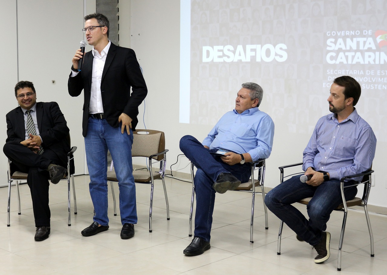 Leia mais sobre o artigo Lucas Esmeraldino: “A SDS está de portas abertas”