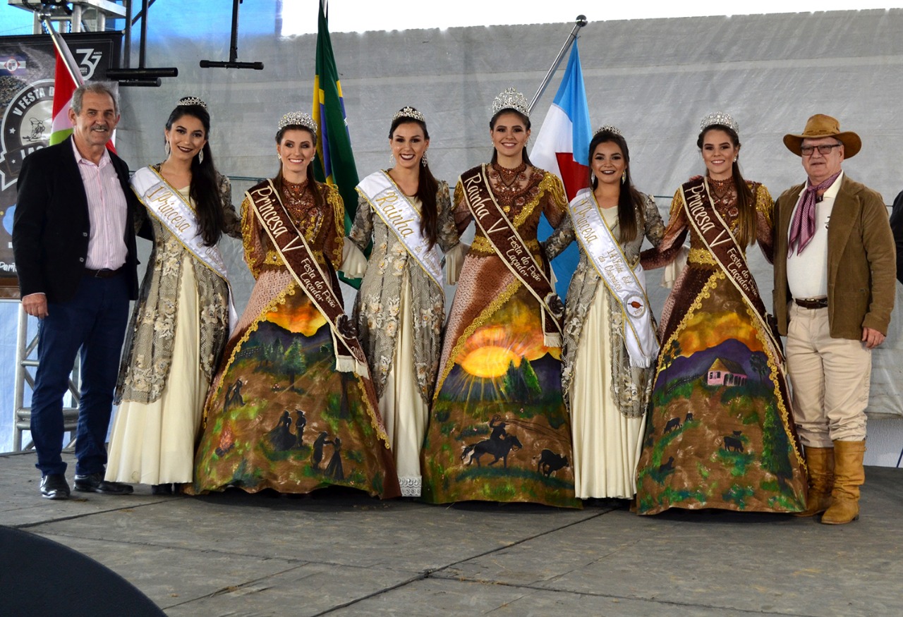 Leia mais sobre o artigo Começa a Festa do Peão Laçador em Correia Pinto