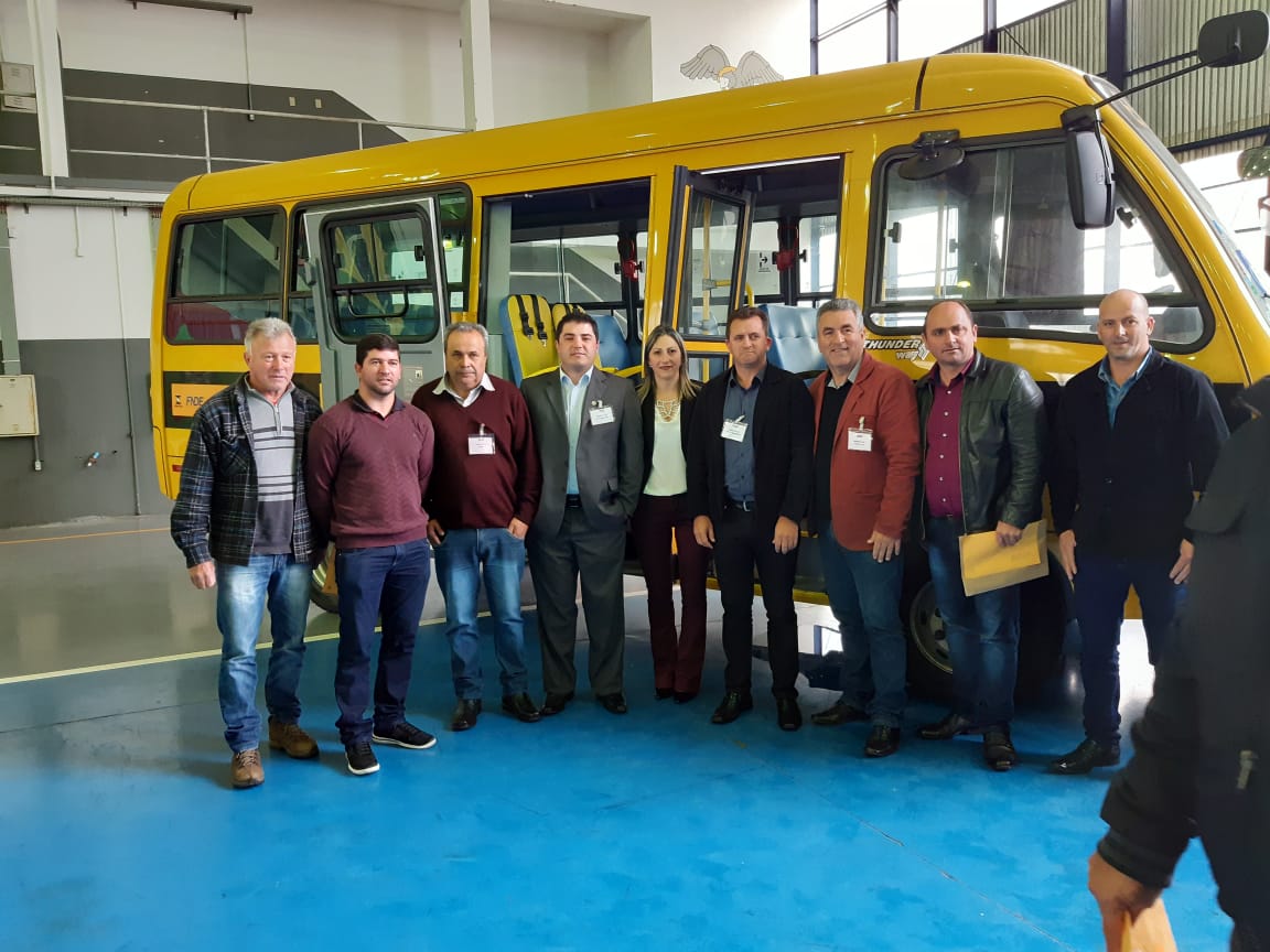 Você está visualizando atualmente Santa Catarina recebe 116 ônibus escolares via emenda parlamentar