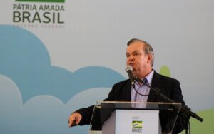 Leia mais sobre o artigo Bolsonaro recebe bancada catarinense na próxima quinta-feira