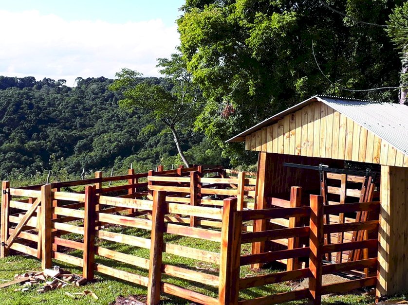 Você está visualizando atualmente Novas balanças de pesar gado são entregues a comunidades do interior de Anita Garibaldi