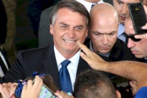 Leia mais sobre o artigo Bolsonaro confirma visita a Santa Catarina na próxima semana