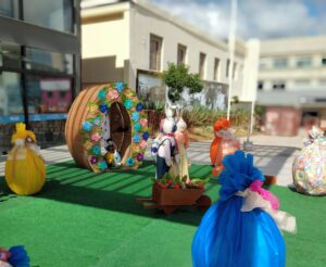 Leia mais sobre o artigo Prefeitura de Lages prepara decoração para Páscoa na Praça João Costa