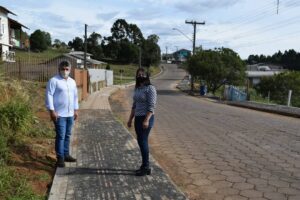 Leia mais sobre o artigo Obra de construção de calçadas está em reta final