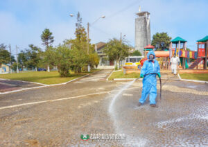 Leia mais sobre o artigo Trabalho de sanitização é realizado em Campo Belo do Sul para o combate e enfrentamento da pandemia de Covid-19