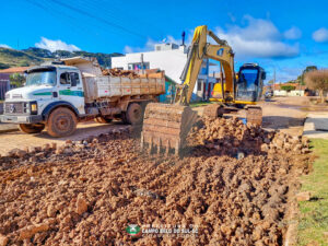 Leia mais sobre o artigo Obras de pavimentação com lajotas são iniciadas na rua José da Costa Varela