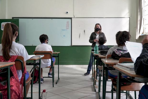 Leia mais sobre o artigo Tribunal de Contas estuda brecha para salários da educação