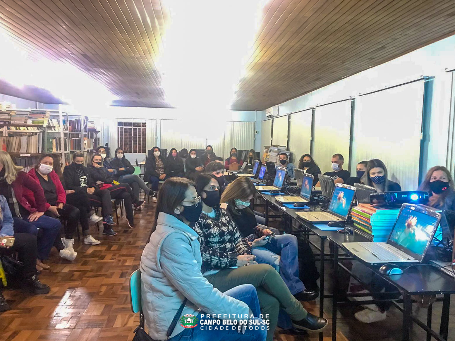 Você está visualizando atualmente Curso de informática é disponibilizado a comunidade e professores e alunos da rede municipal e estadual de Campo Belo do Sul