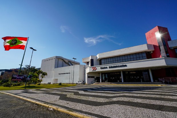 Leia mais sobre o artigo Governo de Santa Catarina divulga o calendário 2022 de feriados e pontos facultativos