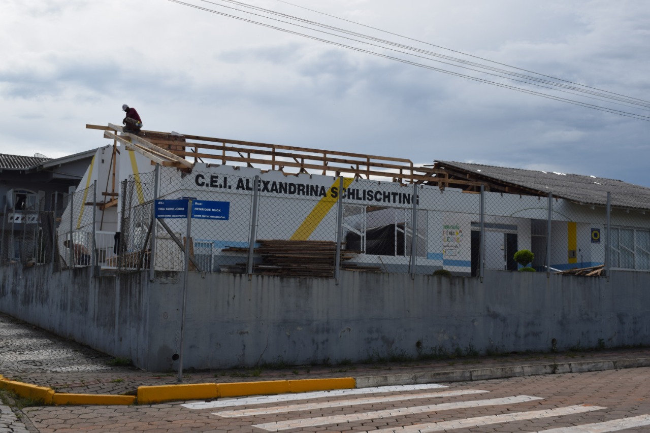 Você está visualizando atualmente Prefeitura de Otacílio Costa está revitalizando e ampliando o CEI Alexandrina Schlischting