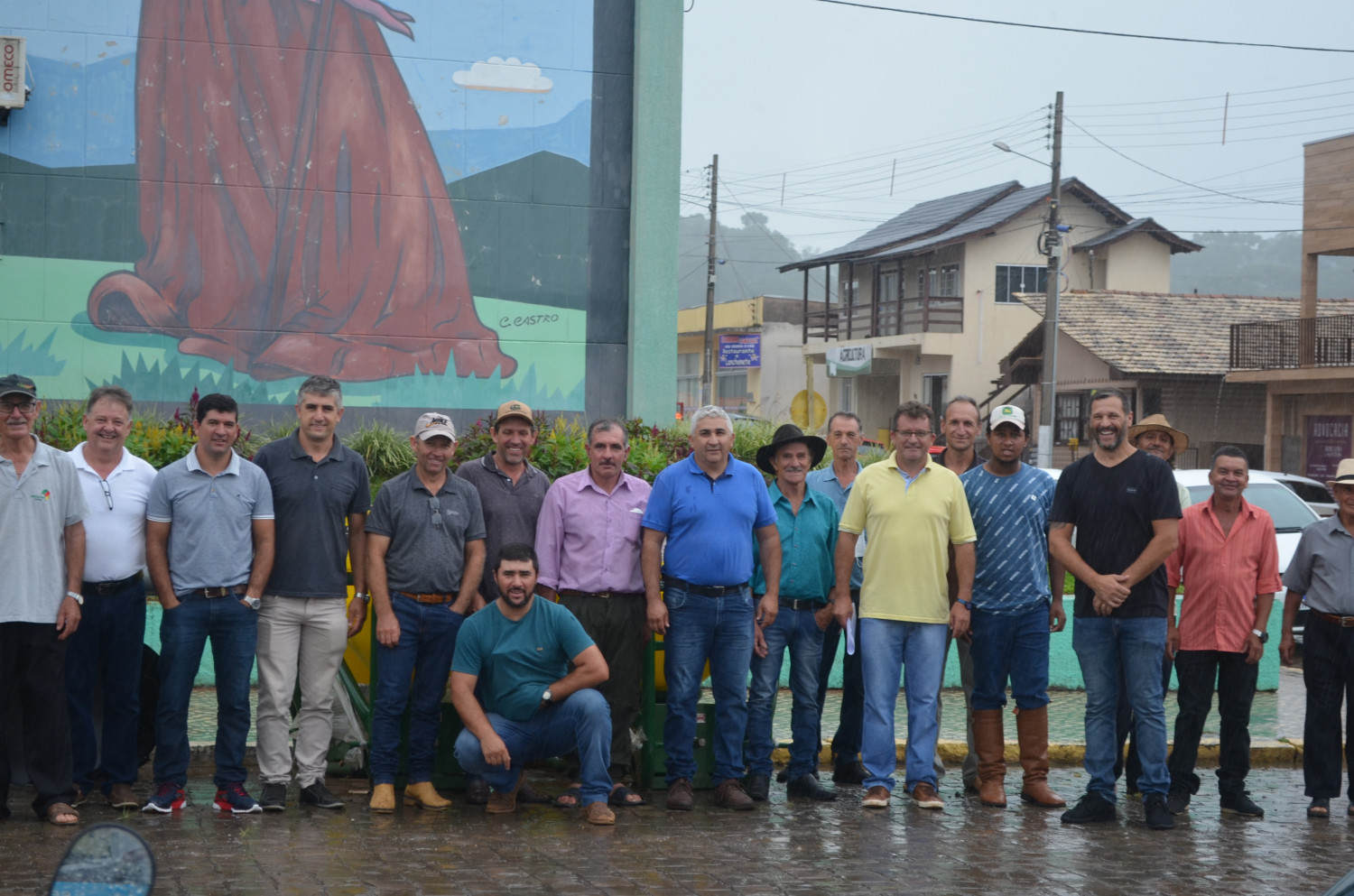 Você está visualizando atualmente Associações de Agricultores são beneficiadas com implementos agrícolas