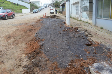 Leia mais sobre o artigo Nova tubulação em trecho da Rua Benjamin Suppi