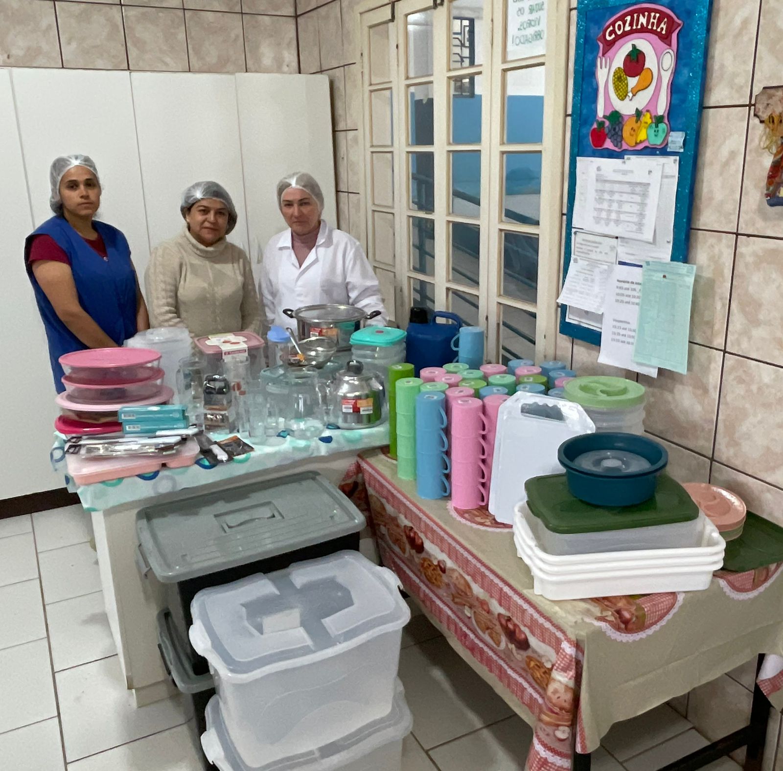 Você está visualizando atualmente Entrega de novos itens de utensílios domésticos para escolas municipais