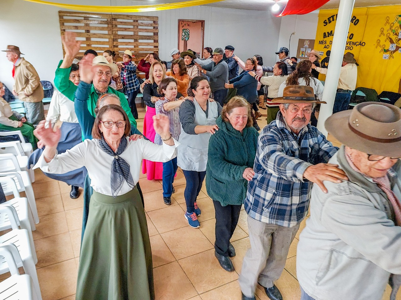 Leia mais sobre o artigo Grupo de idosos comemora o dia do gaúcho e alusão ao setembro amarelo