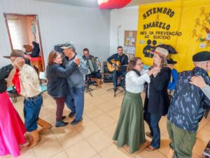 Leia mais sobre o artigo Grupo de idosos comemora o dia do gaúcho e alusão ao setembro amarelo