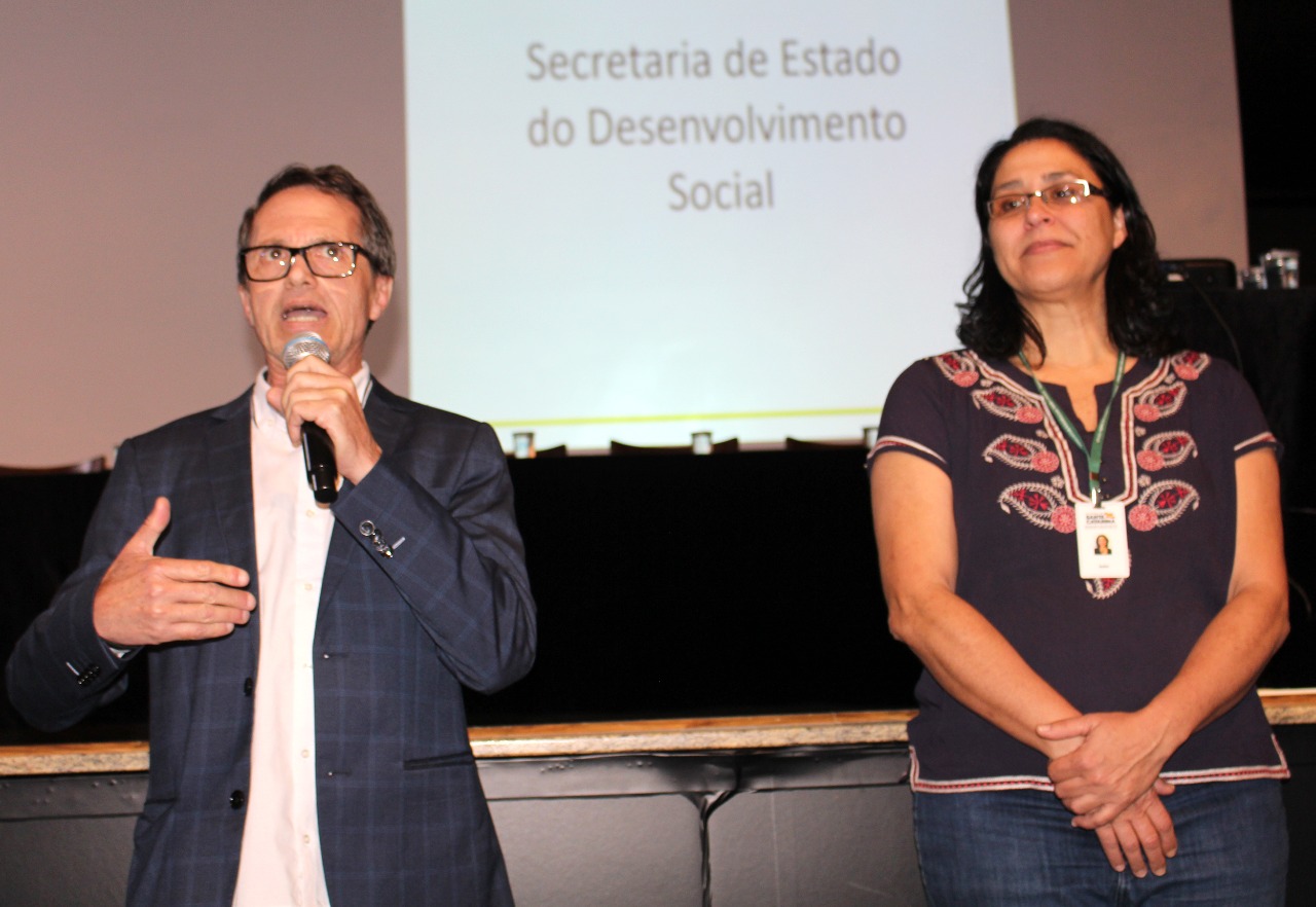 Leia mais sobre o artigo Há dois dias assistência social da região discute Plano de Apoio Técnico