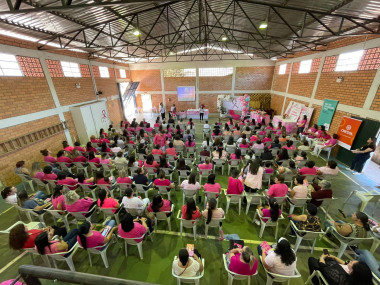 Você está visualizando atualmente Ação em alusão ao Outubro Rosa foi realizada em Anita Garibaldi