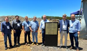 Leia mais sobre o artigo Prefeito Ceron participa de solenidade de inauguração da pedra fundamental do Núcleo Genético de Lages com investimento privado de R$ 40 milhões