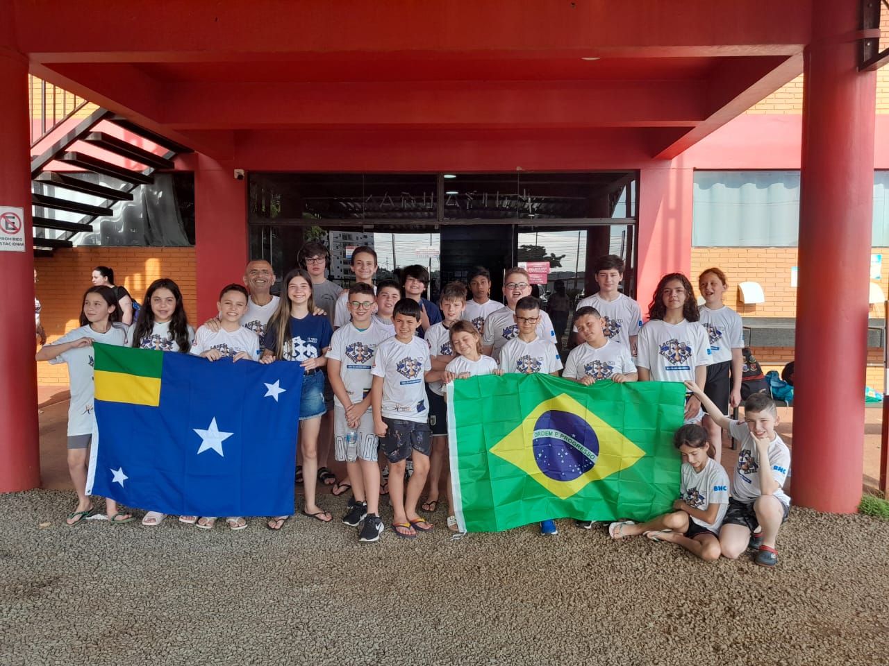 Leia mais sobre o artigo Xadrez Lageano conquista seis medalhas no Sul-Americano Escolar, no Paraguai